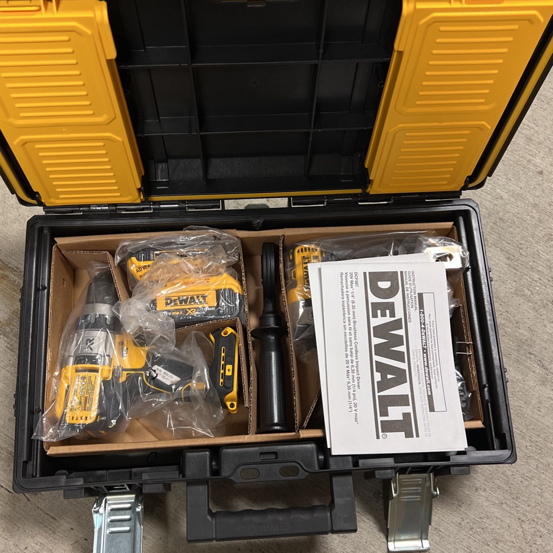 DEWALT 20V MAX Hammer Drill and Impact Driver, Cordless Power Tool