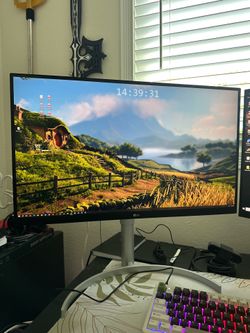 4K LG Monitor 27 inches