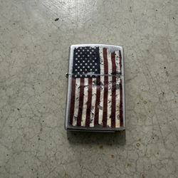 VINTAGE ZIPPO LIGHTER