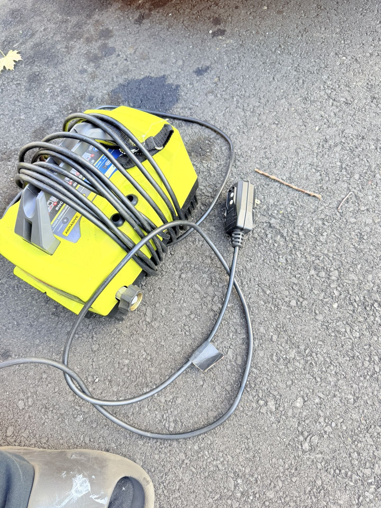 Ryobi 1800 Psi Electric Pressure Washer Light weight 