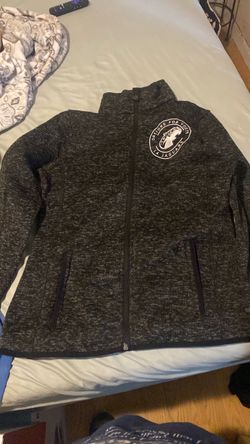 zip up sweater