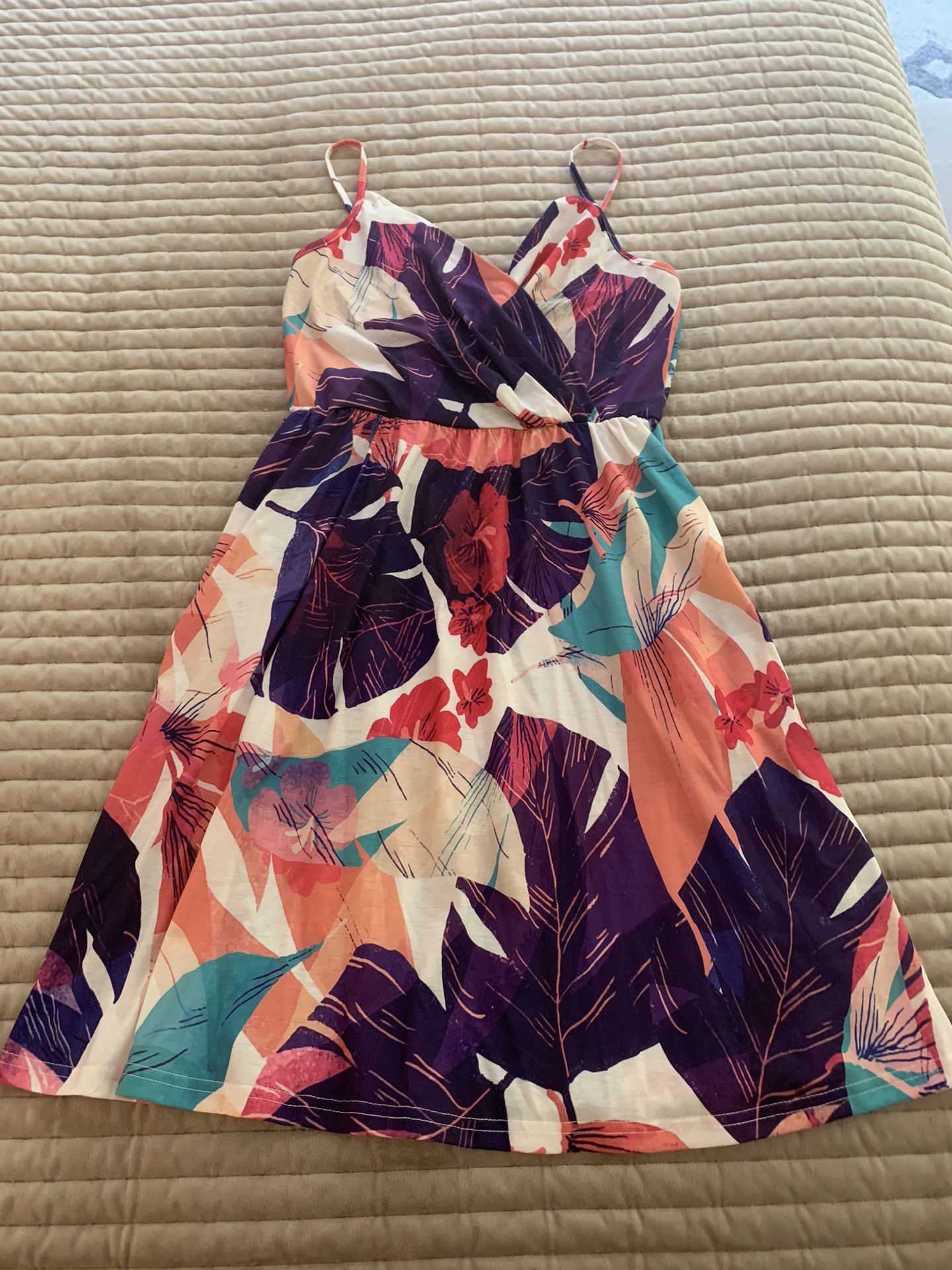 Super Cute Floral Summer Dress Brand New With Tags small