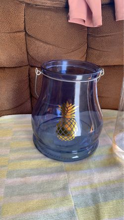 Cute blue candle holder with hook