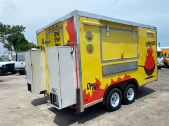 FOOD TRUCK READY FOR WORK