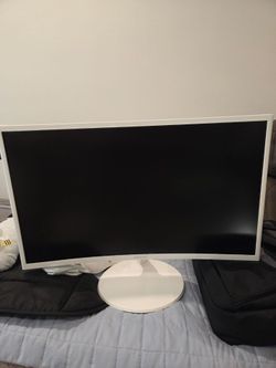 Samsung 27 inch curved Monitor White