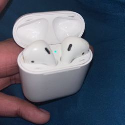 Air Pods Second Generation $150