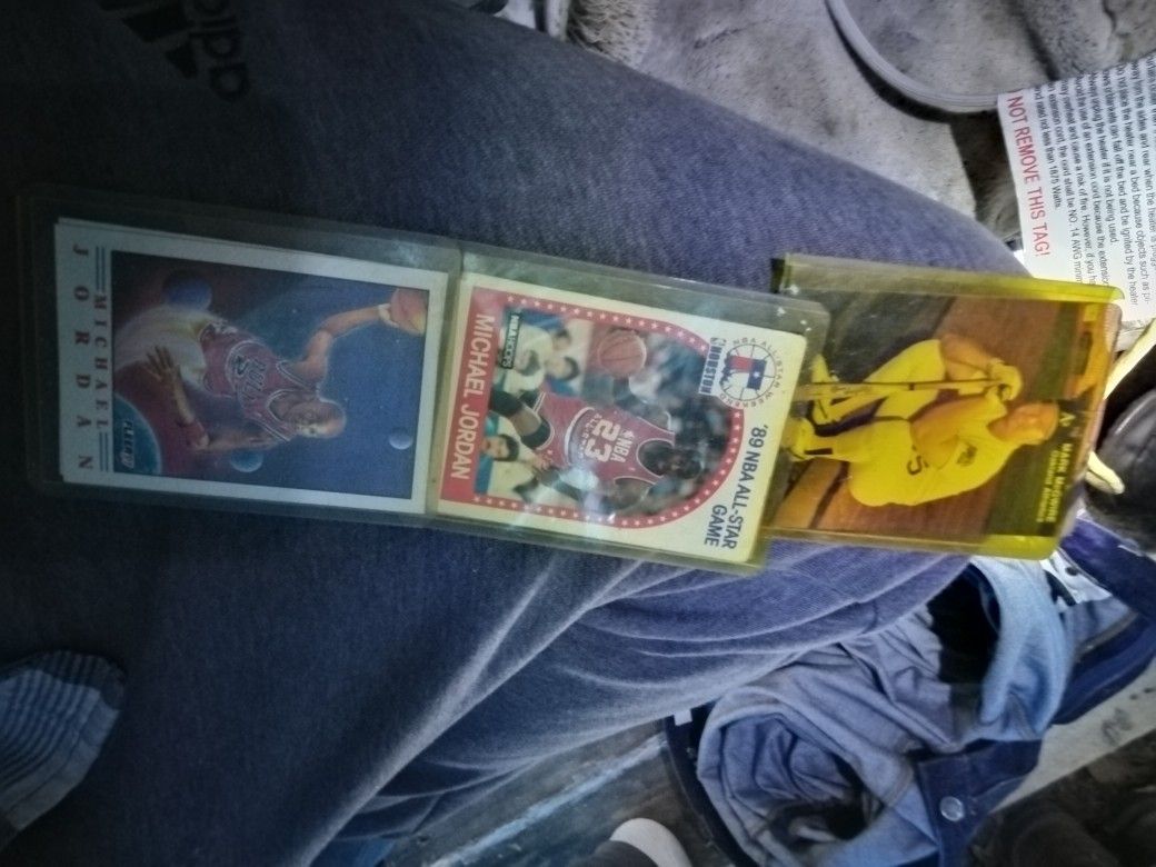 Michael Jordan Rare Basket Ball Cards. All In Cases