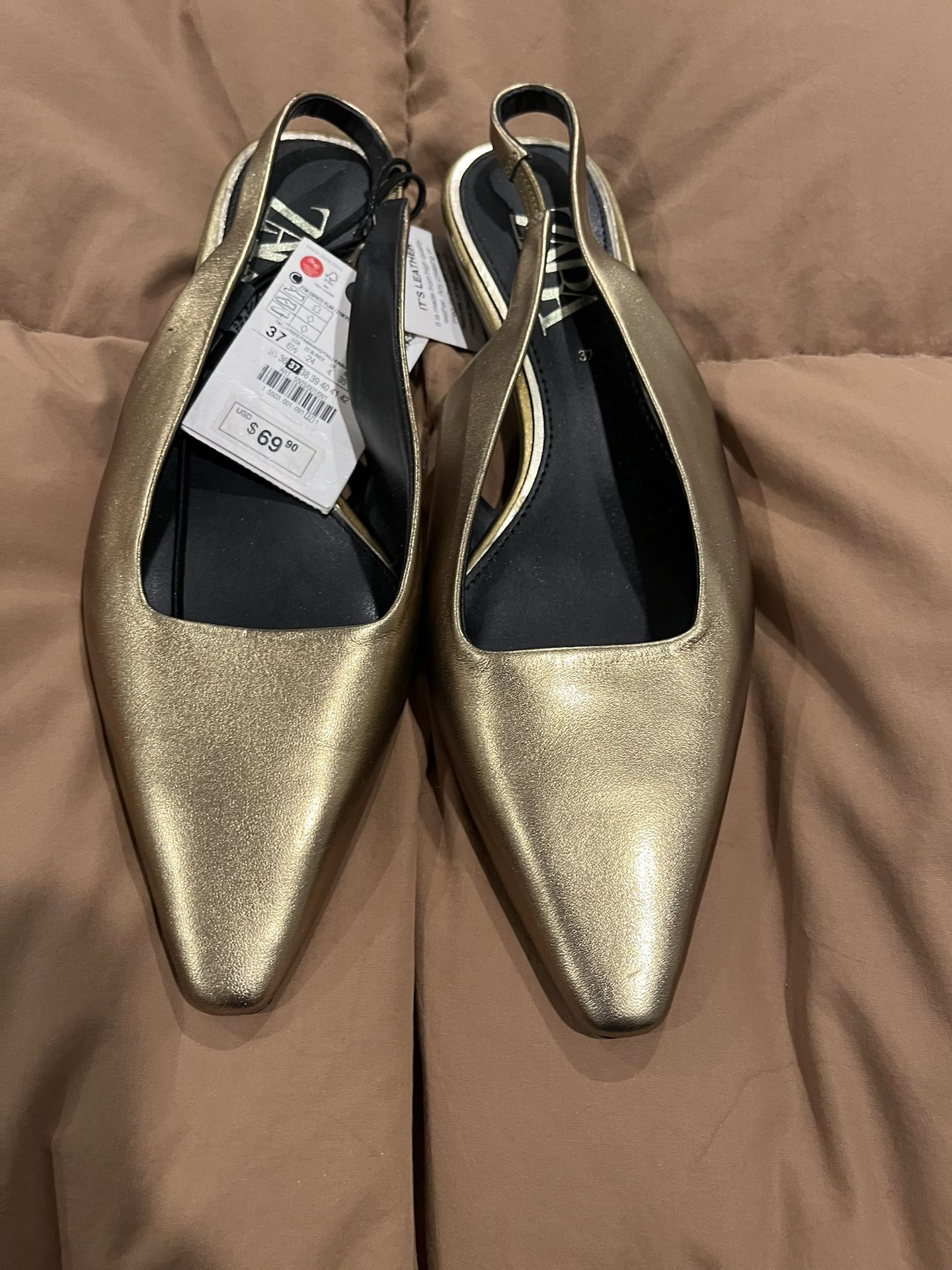 Zara Leather Flat/tiny Heel Gold Shoe 37/6.5