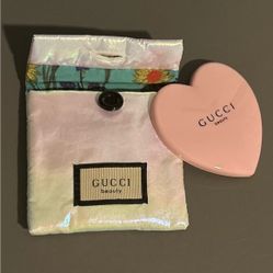 Gucci Beauty Pink Mirror 