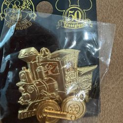 VINT - DISNEYLAND 50th ANNIVERSARY GOLDEN VEHICLE CASEY Jr. TRAIN COLLECTORS PIN