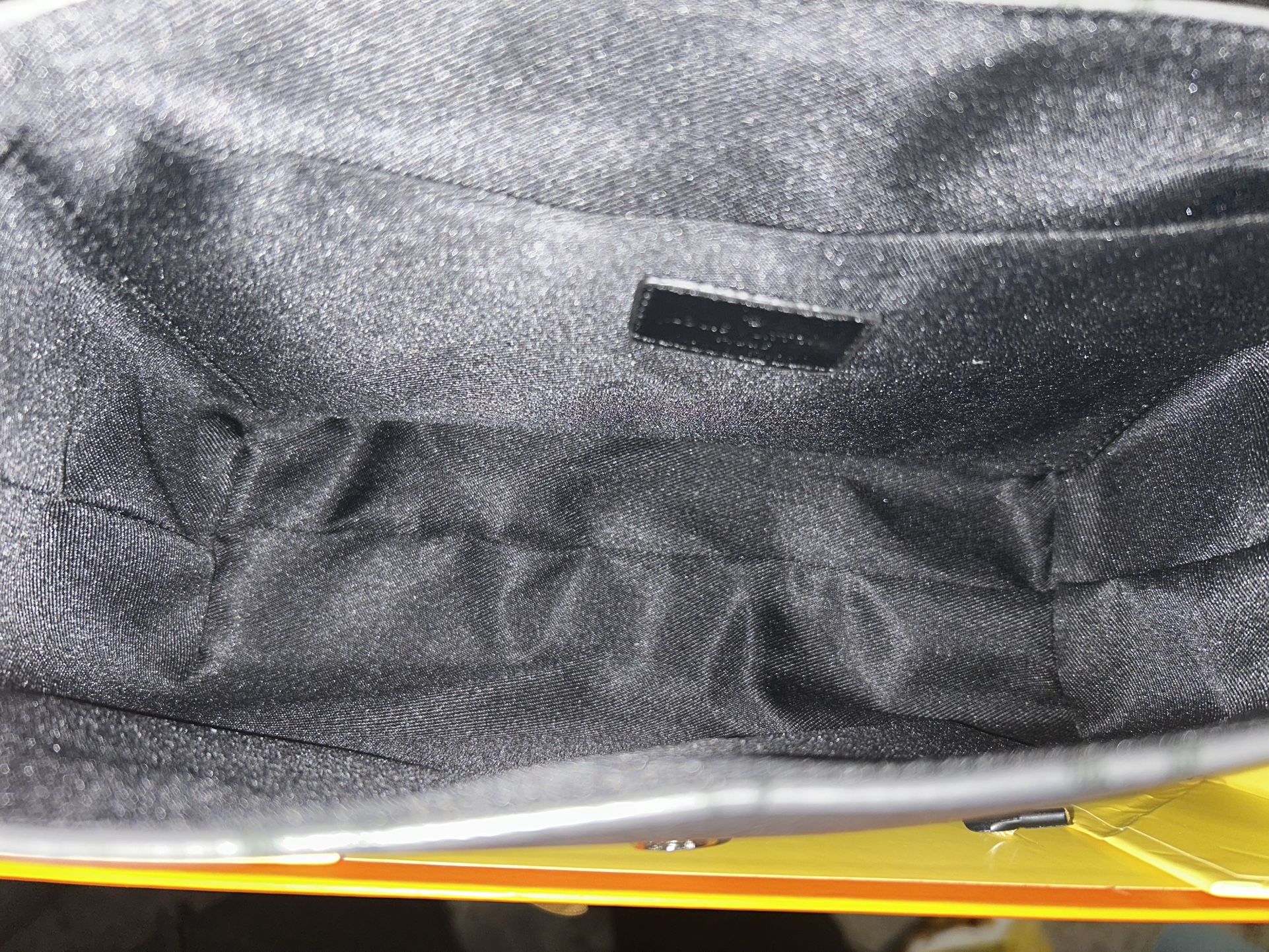LV messenger