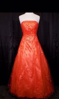 Formal Gown - Sequined bodice, dress. Morgan & co,