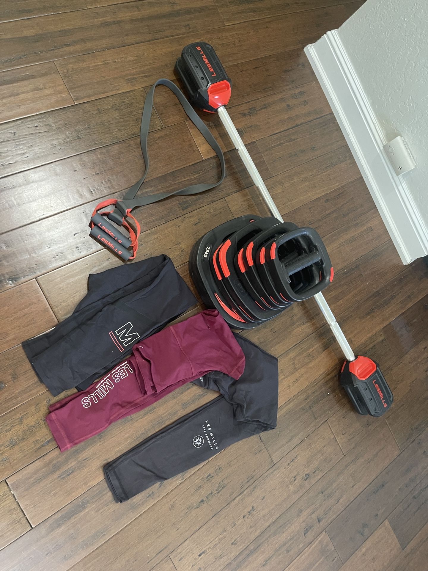 Les Mills Weight Set And Small Leggings Bundle