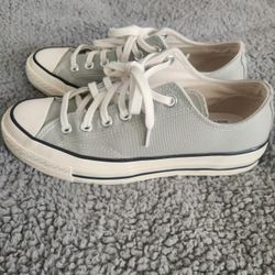 Worn Once, Chuck Taylor CONVERSE