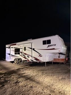 2005 Rage'n 30 Ft