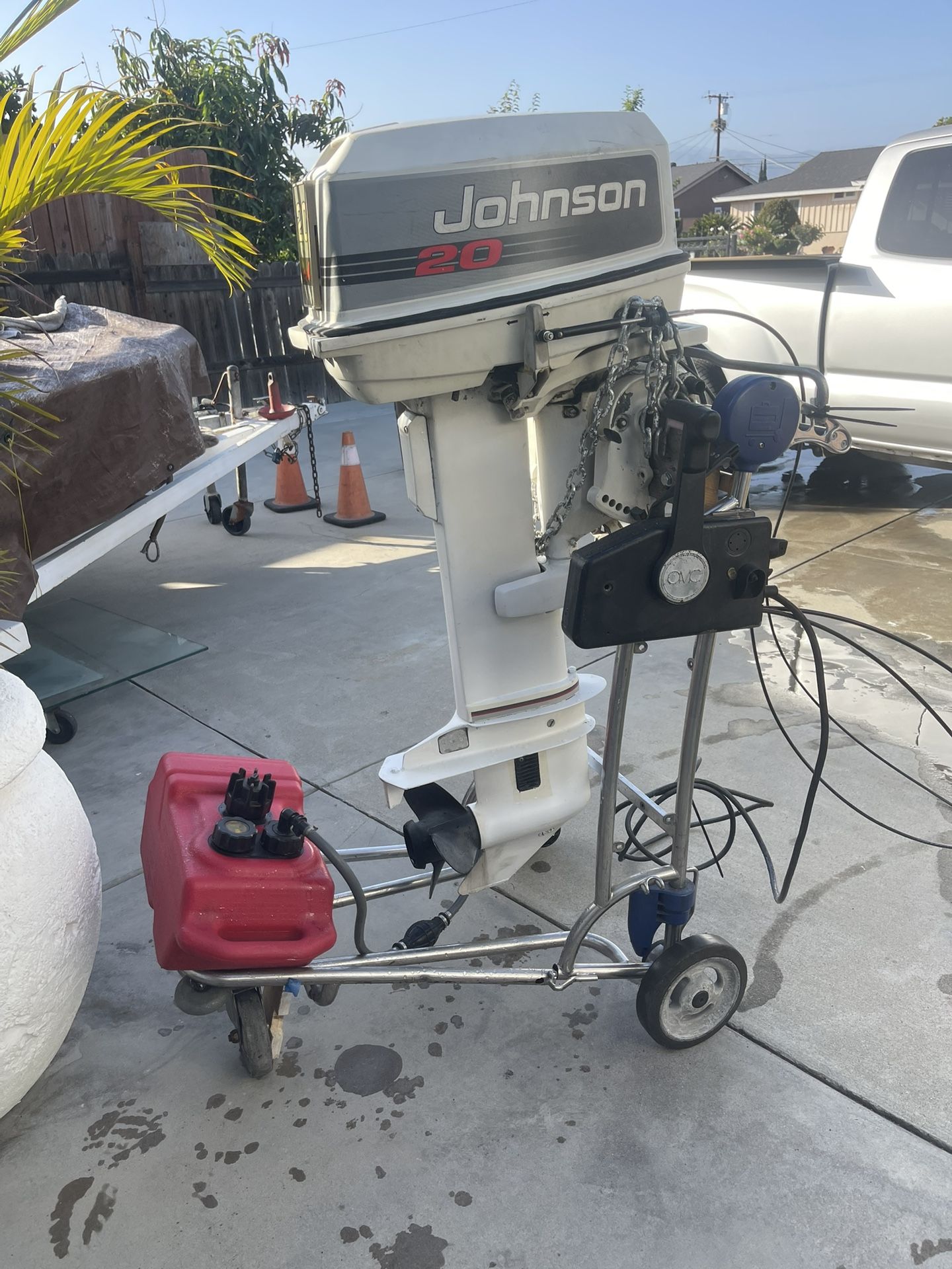1993 JOHNSON 20HP - 2 STROKE ( Long-Shaft) OUTBOARD MOTOR