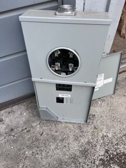 200 A Enclosed Panelboard