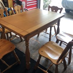Solid Wood Kitchen Dinette set table with extentions & 6 Chairs