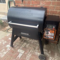 Traeger Ironwood 885 Pallet Smoker Machine