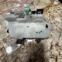 Front Left Driver Side Door Lock Latch Actuator Fit for Ford F150 F-150 Lobo 2009 2010 2011 2012 2013 2014, Explorer 11-2019, Mustang Lincoln Mark LT 