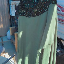 2x elegant emerald dress