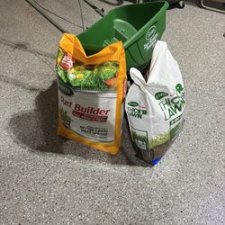 Scott’s Spreader & 2 Unopened 40lb Bags