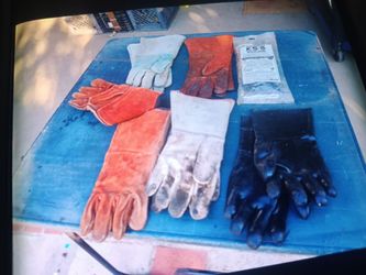Work gloves