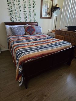 Twin Size Bed with Mattress