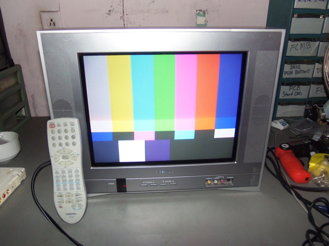 Toshiba 14AF44 CRT TV 14 inch Component S- Video Composite RCA