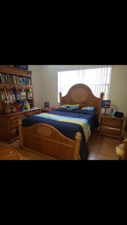 2 in 1 Solid Wood Kids Bedroom Set