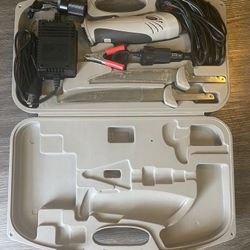 Rapala Deluxe Electric Filet Knife Set - NEVER USED, PERFECT CONDITION