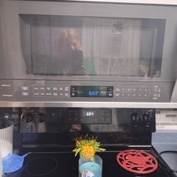 Whirlpool Over The Stove Microwave 