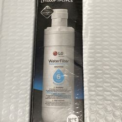 LG LT1000P - 6 Month / 200 Gallon Capacity Replacement Refrigerator Water Filter