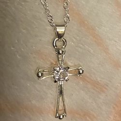 925 Sterling Silver Brand New Cross Pendant Necklace 