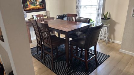 Dining Table with 6 Chairs