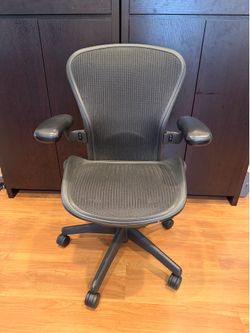 Herman Miller Aeron Size B