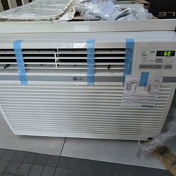 15,000 BTU 115V Window LG Air Conditioner LW1516ER with Remote in White..BRAND NEW PRECIO FIJO NO LESS Price FIRM FIRM 