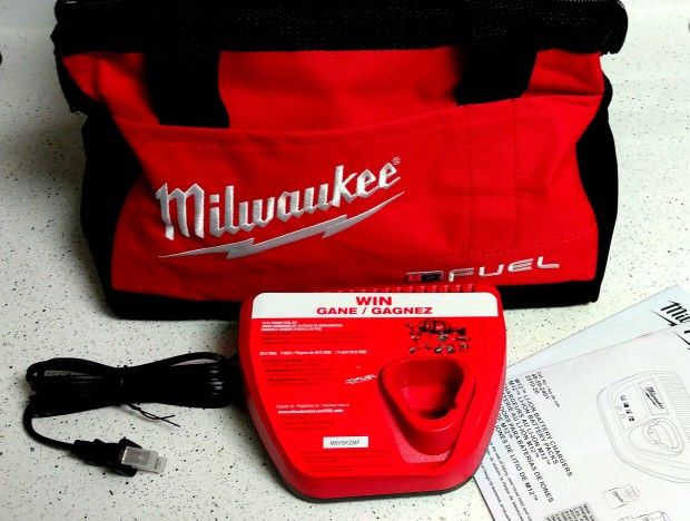 Milwaukee M12 Charger & Milwaukee Small Basic Tool Bag - All New