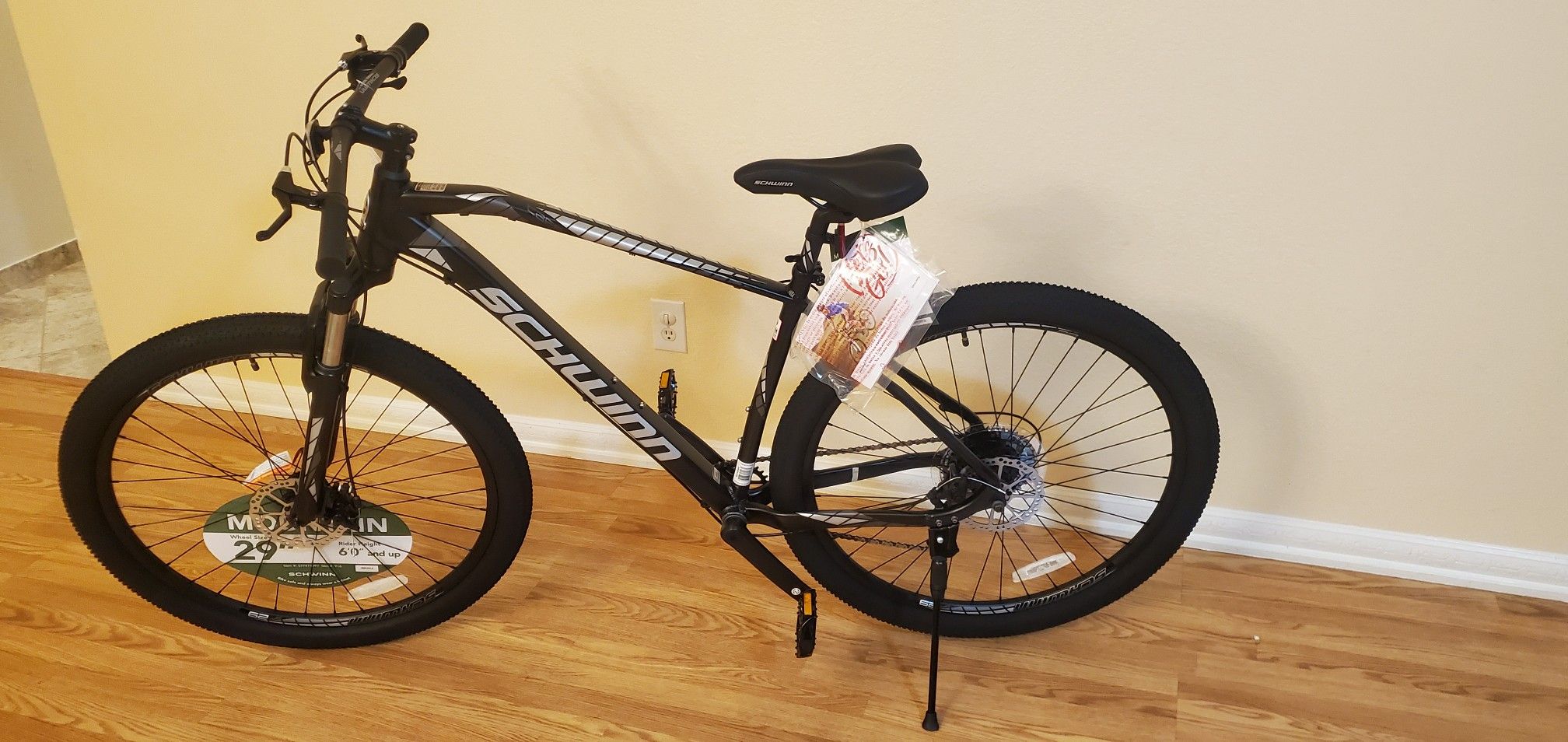 Schwinn Taff Mountain Bike 29 inch wheels 8 speeds black