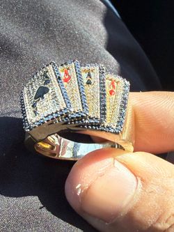 Gold ring 10k with diamonds