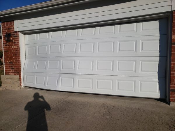 16x7 garage door for Sale in Garland, TX - 83f7cD163e3743e4b70842af93e990De