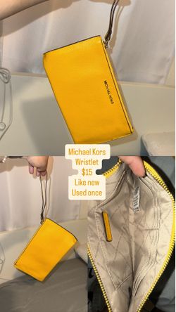 Michael Kors wristlet