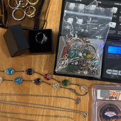 LOTS OF SILVER JEWELRY 