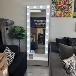 Standing Vanity with drawer 