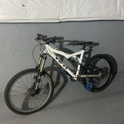 Yeti 575 For Sale $1500