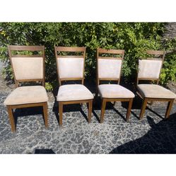 4 Solid Wood Chairs, 4 Sillas de Madera de Sólida;  $30 For the 4 of them.  
