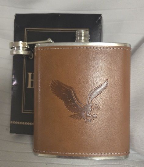 Flask stainless steel with eagle embossed on leather wrap  new in box