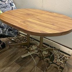 FREE kitchen table