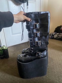 Extreme goth platform boots size 9