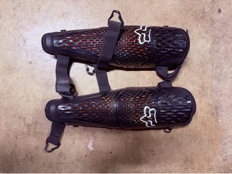 Fox Racing Knee Guards – Adult Size L – Excellent Condition